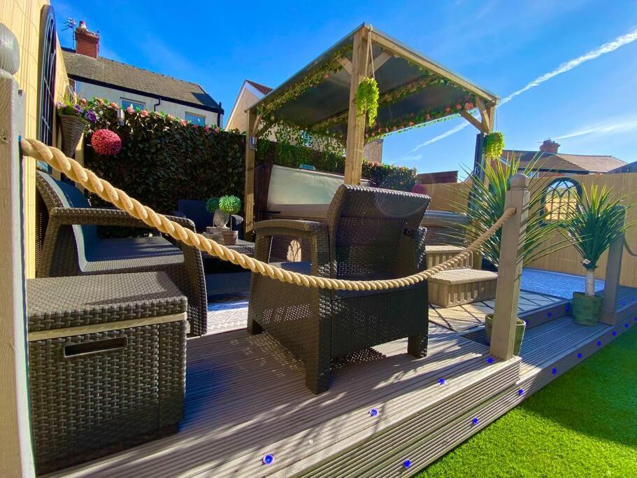 New…The Hottub House Blackpool Pleasure Beach Exterior photo